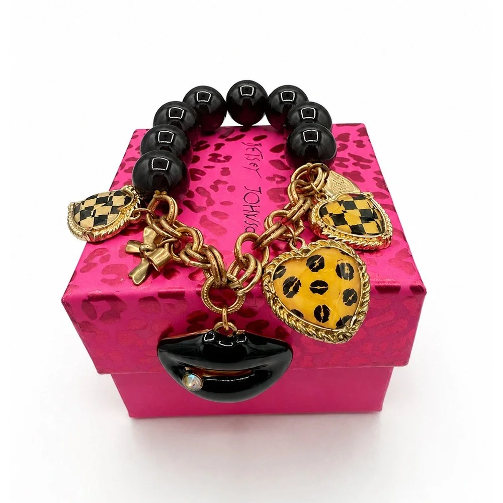 Rare Vintage Betsey Johnson Black Bead Leopard Heart Lip Charm Bracelet Y2K - Picture 3 of 6